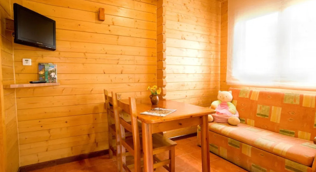 Bungalows La Borda d´Arnaldet, Book Hotel Hotels in Aragon with Parking, Parking
