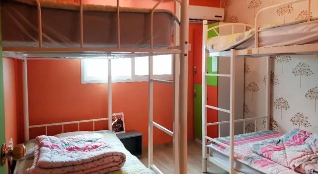 Gyeongju Pyeonggwanhun Guest House, Забронировать Гостевой дом Отели провинции Кёнсан-Пукто с парковкой, Парковка