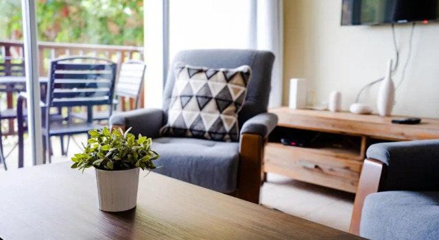 Incredible Garden View Condo Suite 22, Забронировать Отель Отели в центре Ян-Тил, в центре
