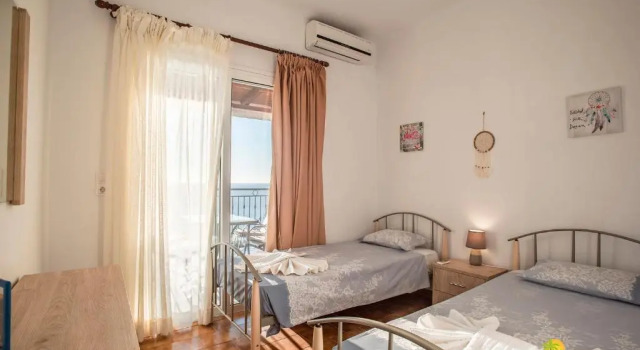 Апартаменты Bella Vista Apartments