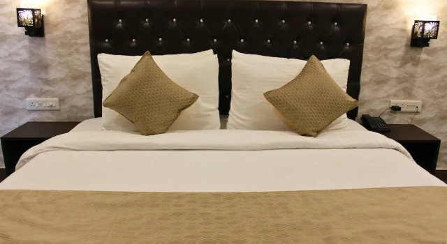 Hibiscus select hotel, Забронировать Отель Бизнес-отели Газиабад, 4* 5*