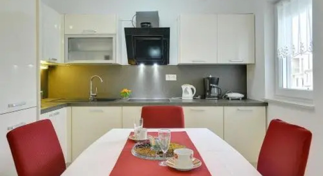 Apartments Elviana, Reserva ahora Apartamento Hoteles en Pula con aparcamiento, Aparcamiento
