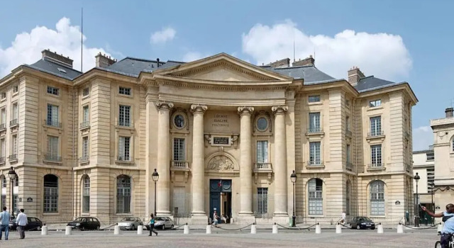 Pantheon - Lovely Flat
