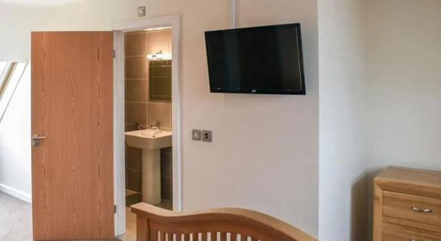 Коттедж ThreeStorey Townhouse - Free parking