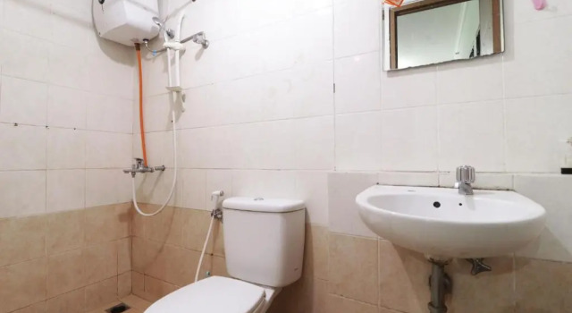 Апартаменты с 3 комнатами Rent House Center at Apartement Mediterania Gajah Mada