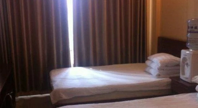 Qihe Kunhua Road Dongshan Inn, Book Hotel Hoteller i Qihe med parkering, Parkering
