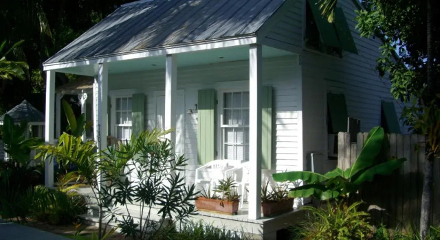 Коттедж Bahama Gardens - 4 Key West Old Town Vacation Rental Homes - Sleeps 20