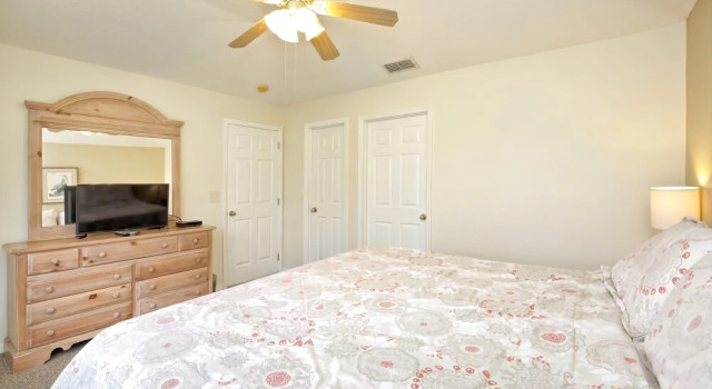 Cozy and Charming Gated Family Style Home w Pool, Book Hotel Hoteller i Four Corners med pool, Swimmingpool