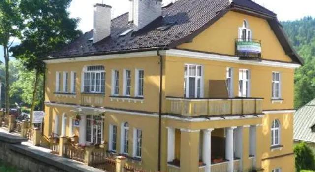 Stella Skarbowka, Boek Hotel Hotels in Klein-Polen met parkeren, Parkeren