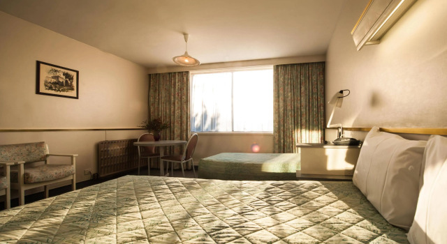 Parklane Motel