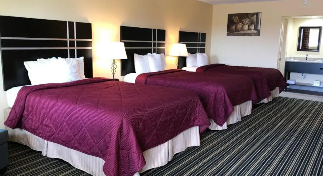 Шестиместный номер Standard Soudersburg Motel