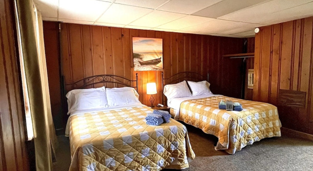 Четырёхместный номер Comfort Aldeco Motel