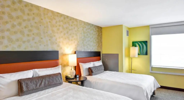 Четырёхместный номер Standard Home2 Suites by Hilton Albuquerque Downtown/University