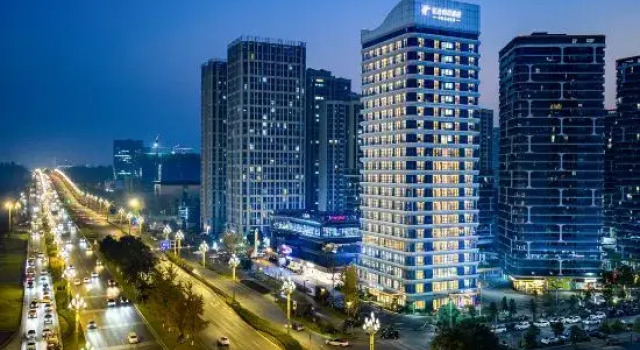 Holiday Inn ExpressChengdu Phoenix Mountain, Boek Hotel Hotels in Chengdu met parkeren, Parkeren