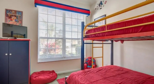 Sue's Windsor Palms 5 Bedroom Home