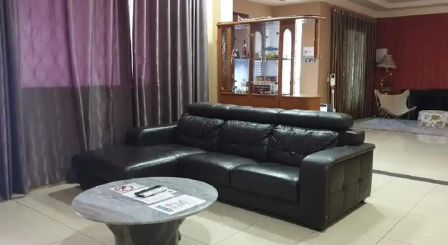 Seladah Stay, Boek Hotel Hotels in Sarawak met parkeren, Parkeren
