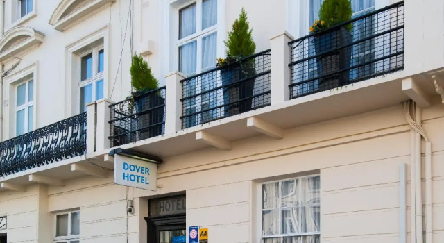 Кровать в общем номере Dover Hotel - B&B