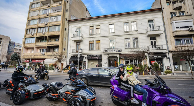 Tres Chic Studio - Victoria Avenue, Đặt Biệt thự Nhà tranh ở Bucharest, gần Bucharest Museum, Nhà tranh