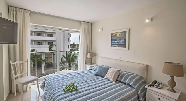 Napasol Boutique Hotel, Забронировать Бутик-отель Отели Айия-Напа с парковкой, Парковка