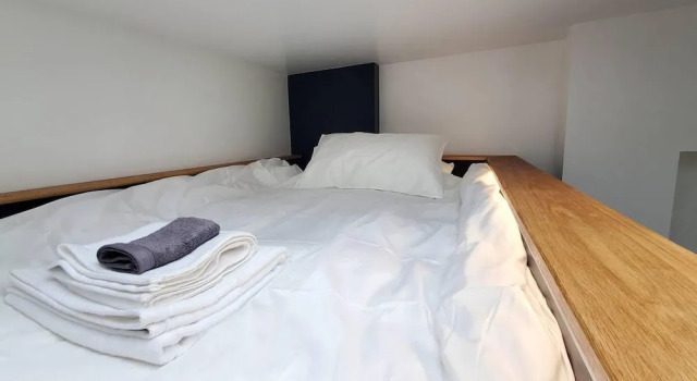 The Cedarwoods - Luxury Studio for 5!