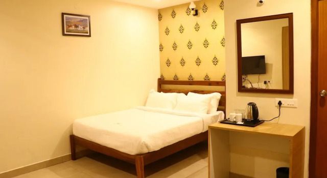 SGN Hotels Pondicherry, Забронировать Отель Отели штата Тамилнада 3 звезды, 3*