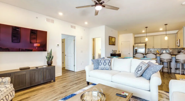 Апартаменты Bright Lewes Condo w/ Balcony, 7 Mi to Beach!