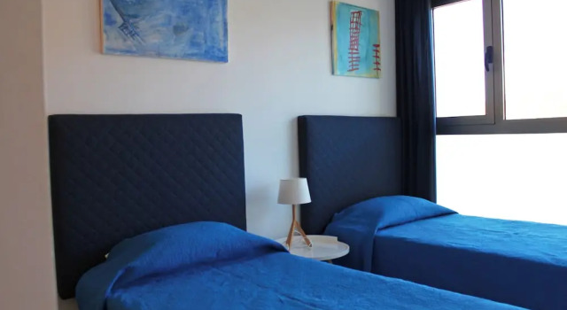 Клубные апартаменты с 2 комнатами с балконом и с видом на море Benidorm sky - High-rise apartments