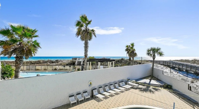 201AB Seacrest is a Gulf Front 3 BR by RedAwning, Book Lejlighed Fort Walton Beach Emerald Coast