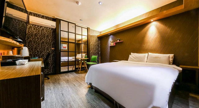 Manhatan Hotel 청주, Забронировать Отель Недорогие отели Чхонджу, рядом с Универмаг Hyundai в Чхунчхоне, недорого