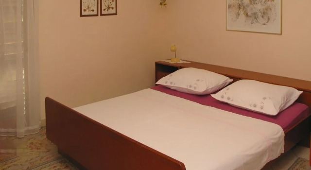 Apartments Orest, Prenota Appartamento Sućuraj 