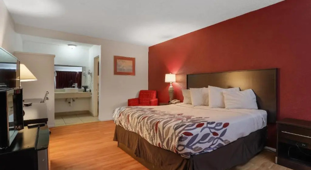 Двухместный номер Superior Red Roof Inn Needles