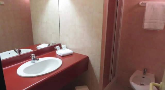 Трёхместный номер Standard NAtura Hôtel