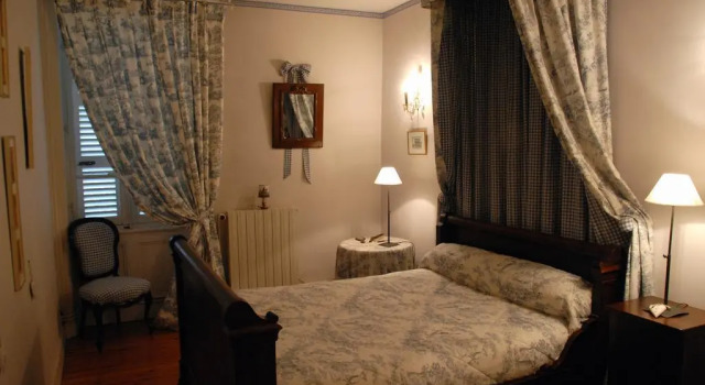 Chateau de la Fléchère, Забронировать Отель Блейс Божоле