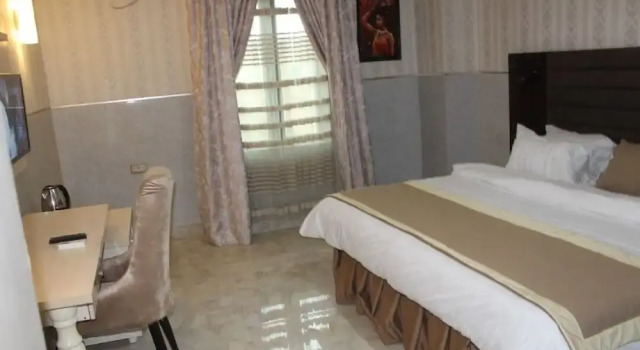 Номер Standard Candellux Imperial Hotel and Suites
