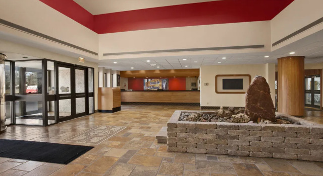 堪萨斯城豪生广场会议中心酒店(Howard Johnson Plaza Kansas City Hotel & Conference Center), Prenota Hotel Kansas City 