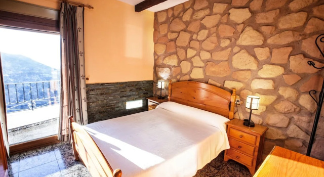 Семейные апартаменты с 2 комнатами с видом на горы Alojamientos Rurales Benarum con Spa
