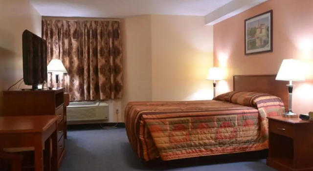 Двухместная студия Standard Aurora Park Inn & Suites