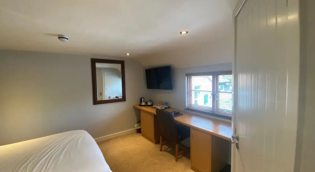 The King and Queen, Book Pension Hoteller i West Malling med parkering, Parkering