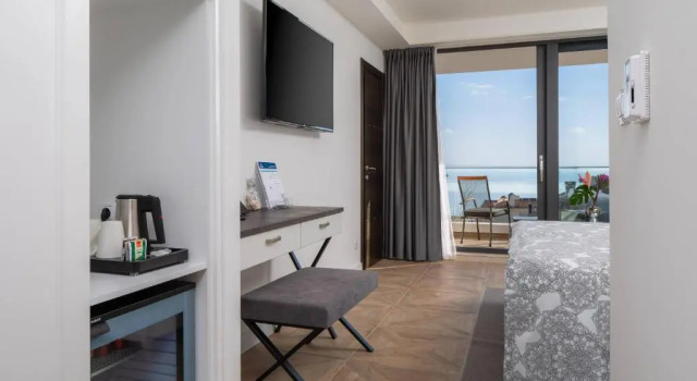 Двухместный номер Standard с видом на море Ellure Luxury Suites