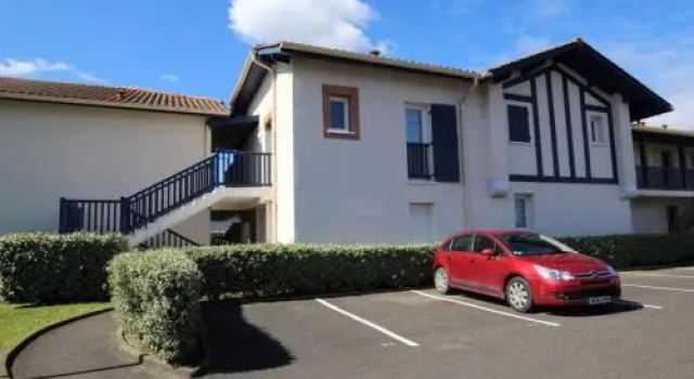 House Ikara