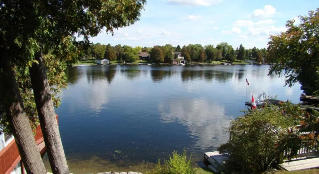 Коттедж Kawartha Lakes, Fenelon Falls