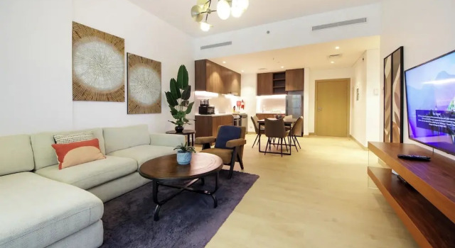 1BR with Beach Access La cote La mer, Забронировать Апарт-отель Отели Мадинат-Зайед с парковкой, Парковка
