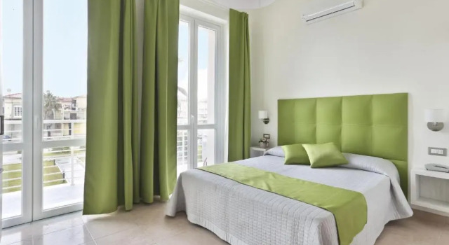 Двухместный номер Standard с балконом и с видом на море Hotel Nuovo Tirreno