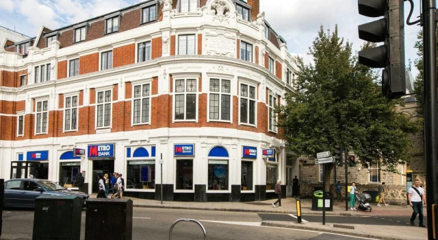 Modern 2 Bed In The Heart Of Ealing Broadway