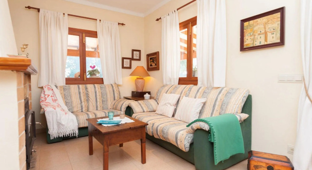 SON COLL - Villa for 5 people in Lloseta., Book Villa  