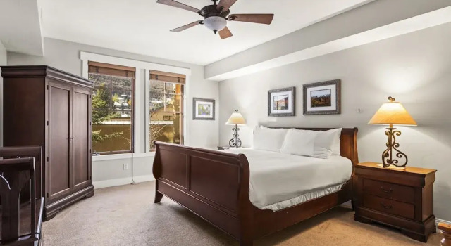 Town Pointe C101 3 Bedroom Condo by RedAwning, Забронировать Апартаменты/квартира Парк-Сити Deer Valley - The Canyons, рядом с Горнолыжный подъемник First Time Lift