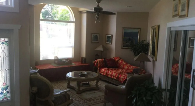 Indiahouse, Đặt Khách sạn Penticton 