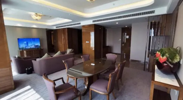Люкс Ambassador Yaoda International Hotel