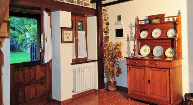 Apartamentos El llugarón, Book Apartment Miravalles Asturias