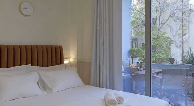 Студия Comfort Athenian Lofts